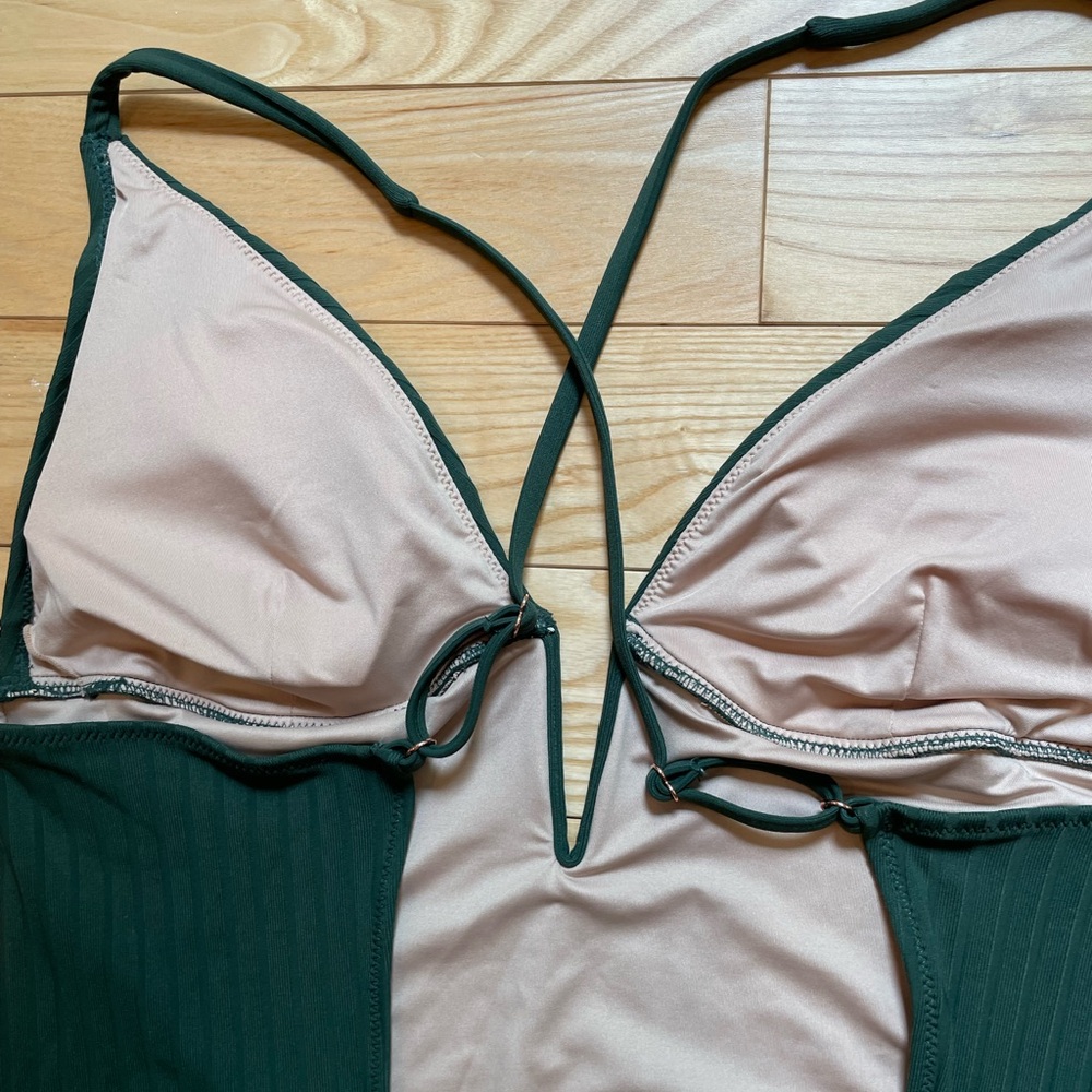 NWT Ribbed One Piece - Picture 10 of 10